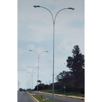 Poste Curvo Duplo Engastado Poste Curvo Duplo Engastado